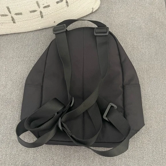 Mini Converse Backpack - Picture 2 of 3